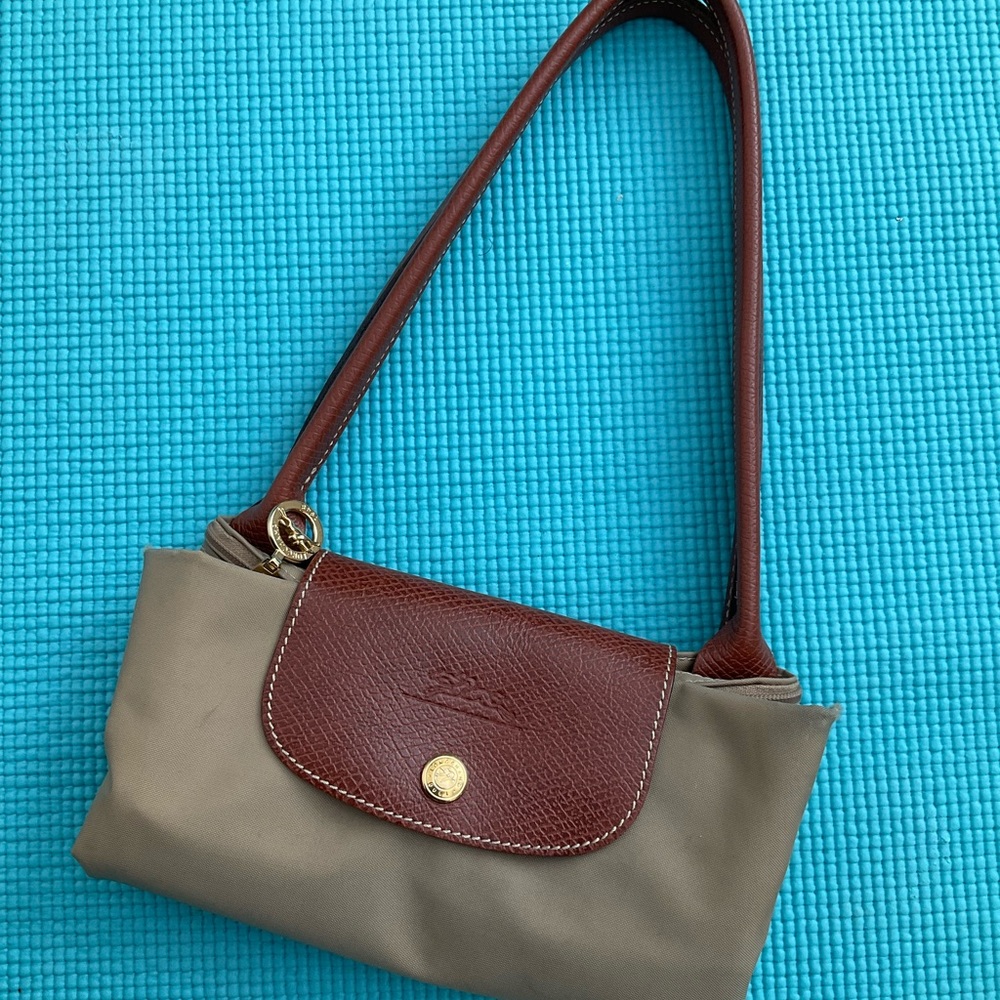 Longchamp tan color shoulder bag